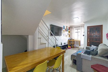 Casa à venda com 2 quartos, 47m² em Vila Gumercindo, São Paulo