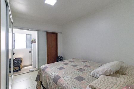 Casa à venda com 2 quartos, 47m² em Vila Gumercindo, São Paulo