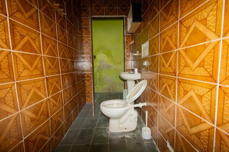Banheiro de casa para alugar com 1 quarto, 45m² em Vila Uniao (zona Leste), São Paulo
