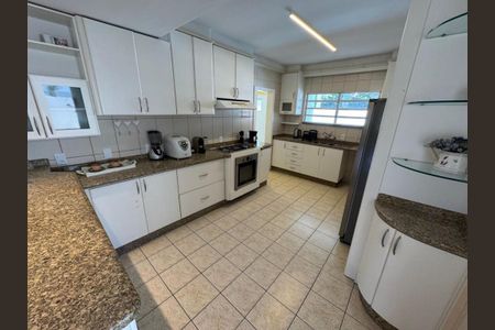 Casa para alugar com 311m², 3 quartos e sem vaga Casa para alugar com 311m², 3 quartos e sem vagaCozinha