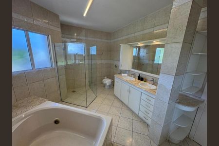 Casa para alugar com 311m², 3 quartos e sem vaga Casa para alugar com 311m², 3 quartos e sem vagaBanheiro 5