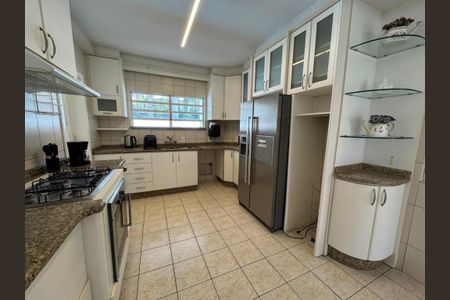 Casa para alugar com 311m², 3 quartos e sem vaga Casa para alugar com 311m², 3 quartos e sem vagaCozinha