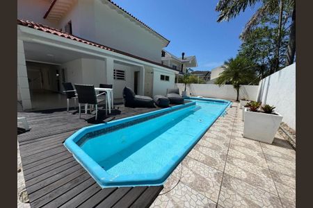 Casa para alugar com 311m², 3 quartos e sem vaga
