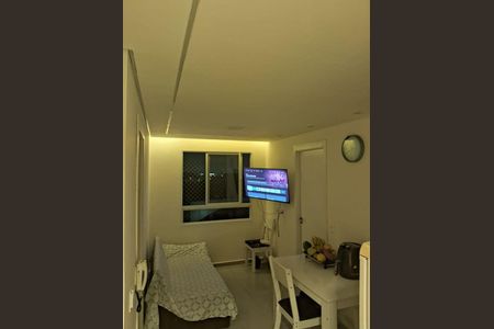 Apartamento à venda com 2 quartos, 36m² em Vila das Bandeiras, Guarulhos