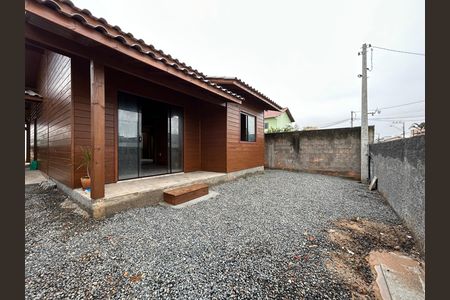 Casa para alugar com 70m², 2 quartos e 2 vagas Casa para alugar com 70m², 2 quartos e 2 vagasÁrea externa