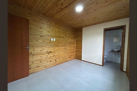 Casa para alugar com 70m², 2 quartos e 2 vagas Casa para alugar com 70m², 2 quartos e 2 vagasSuíte