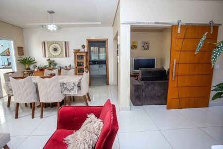 Casa à venda com 3 quartos, 233m² em Jardim Alto da Colina, Valinhos