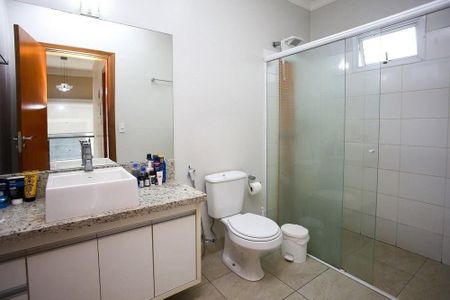 Casa à venda com 233m², 3 quartos e 4 vagas