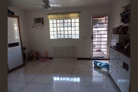 Casa para alugar com 2 quartos, 103m² em Campo Grande, Rio de Janeiro