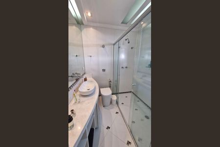 Casa à venda com 244m², 3 quartos e 2 vagas