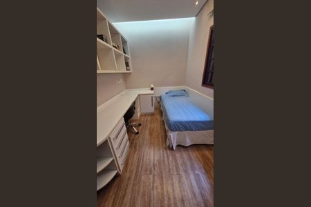 Casa à venda com 3 quartos, 244m² em Vila Augusta, Guarulhos