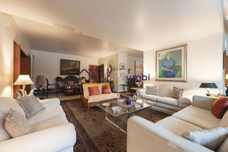 Casa à venda com 5 quartos, 450m² em Morumbi, São Paulo