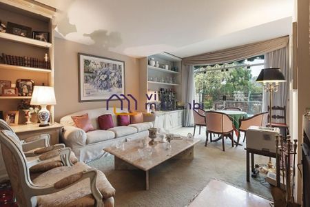 Casa à venda com 5 quartos, 450m² em Morumbi, São Paulo
