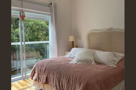 Casa à venda com 3 quartos, 247m² em Morada das Nuvens, Barueri