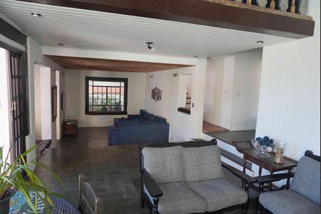 Sala Estar - TV de casa de condomínio à venda com 3 quartos, 500m² em Morada dos Pássaros, Barueri
