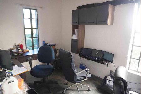 Casa de condomínio à venda com 500m², 3 quartos e 4 vagasEscritório