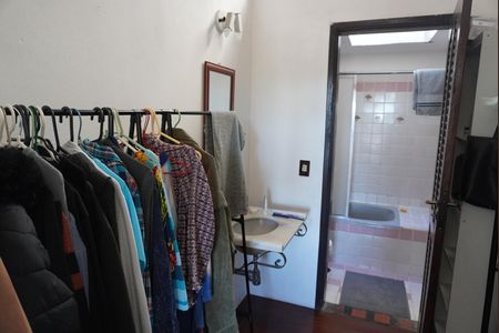 Casa de condomínio à venda com 500m², 3 quartos e 4 vagasSuite 2