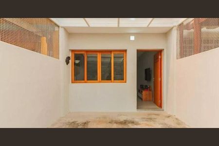 Casa à venda com 2 quartos, 79m² em Ferreira, São Paulo