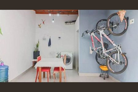 Casa à venda com 2 quartos, 79m² em Ferreira, São Paulo