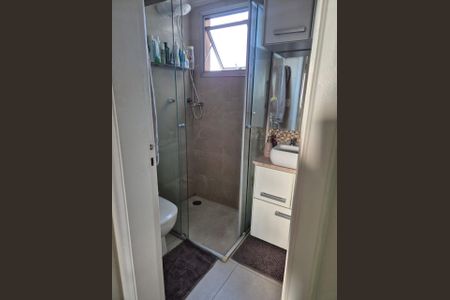 Banheiro de apartamento para alugar com 3 quartos, 62m² em Vila Mangalot, São Paulo
