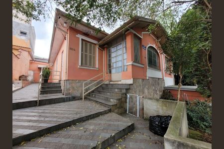 Casa à venda com 233m², 4 quartos e 3 vagas