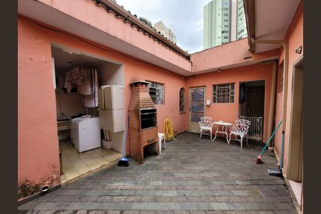Casa à venda com 233m², 4 quartos e 3 vagas
