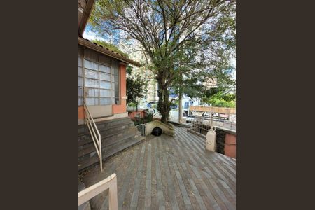 Casa à venda com 233m², 4 quartos e 3 vagas