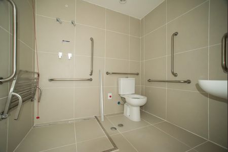 Studio à venda com 57m², 1 quarto e sem vaga Studio à venda com 57m², 1 quarto e sem vagaBanheiro