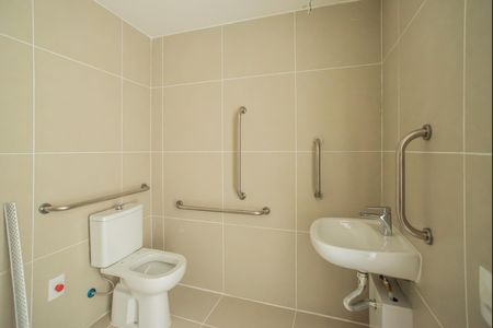Studio à venda com 57m², 1 quarto e sem vaga Studio à venda com 57m², 1 quarto e sem vagaBanheiro