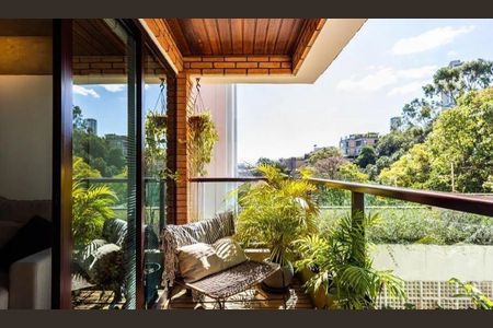 Apartamento à venda com 2 quartos, 140m² em Pinheiros, São Paulo