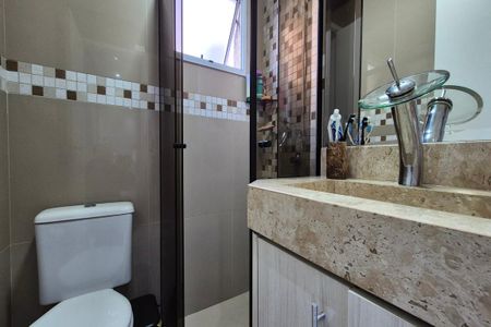 Apartamento à venda com 49m², 2 quartos e 1 vaga Apartamento à venda com 49m², 2 quartos e 1 vagaBanheiro
