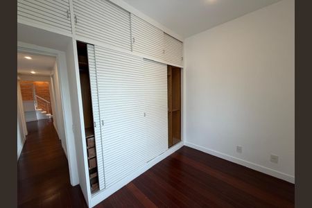 Apartamento à venda com 3 quartos, 206m² em Barra da Tijuca, Rio de Janeiro