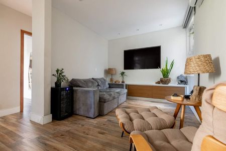 Apartamento à venda com 102m², 2 quartos e sem vaga