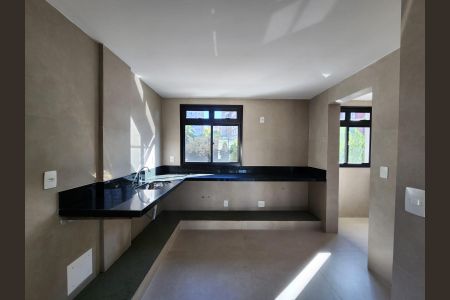 Cozinha  de apartamento à venda com 3 quartos, 85m² em Serra, Belo Horizonte