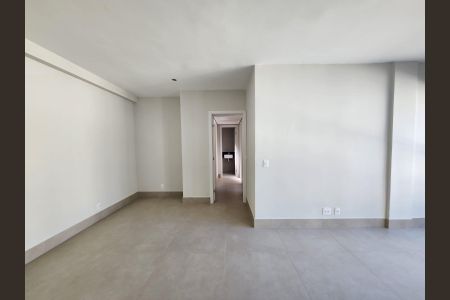 Sala  de apartamento à venda com 3 quartos, 85m² em Serra, Belo Horizonte