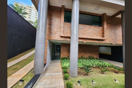 Entrada  de apartamento à venda com 3 quartos, 85m² em Serra, Belo Horizonte