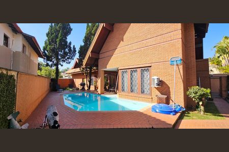 Casa à venda com 412m², 3 quartos e 8 vagas