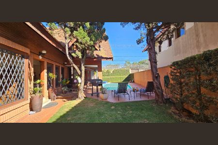 Casa à venda com 412m², 3 quartos e 8 vagas