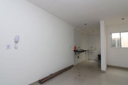 Sala de apartamento para alugar com 3 quartos, 46m² em Vila Talarico, São Paulo