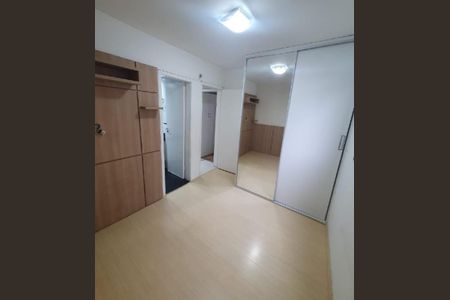 Apartamento à venda com 3 quartos, 60m² em Cabral, Contagem