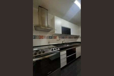 Apartamento à venda com 3 quartos, 60m² em Cabral, Contagem