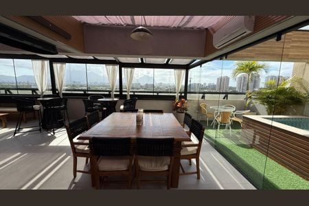 Apartamento à venda com 3 quartos, 260m² em Barra da Tijuca, Rio de Janeiro