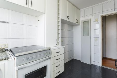 Cozinha de apartamento à venda com 2 quartos, 75m² em Indianópolis, São Paulo