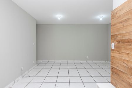 Sala de apartamento à venda com 3 quartos, 61m² em Vila das Belezas, São Paulo