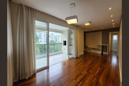 Apartamento para alugar com 3 quartos, 121m² em Santo Amaro, São Paulo