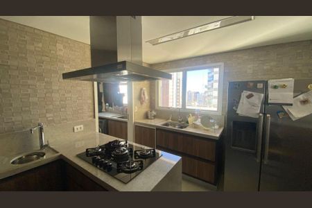 Apartamento para alugar com 138m², 3 quartos e 3 vagas
