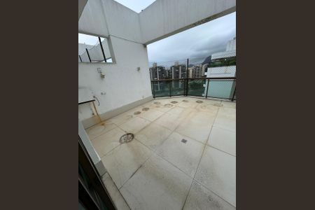 Apartamento à venda com 172m², 2 quartos e 2 vagas