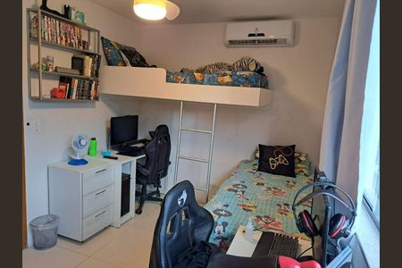 Casa de condomínio à venda com 138m², 3 quartos e 2 vagas