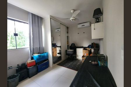 Casa de condomínio à venda com 138m², 3 quartos e 2 vagas