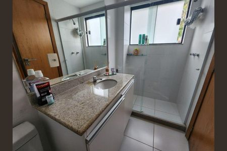 Casa de condomínio à venda com 138m², 3 quartos e 2 vagas